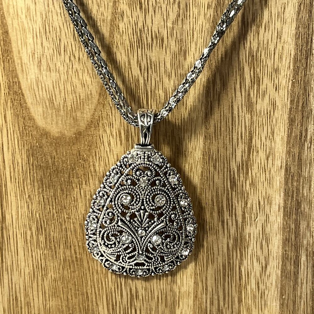 Vintage Silvertone Marcasite Teardrop filigree Necklace Clear Rhinestones 16-19"